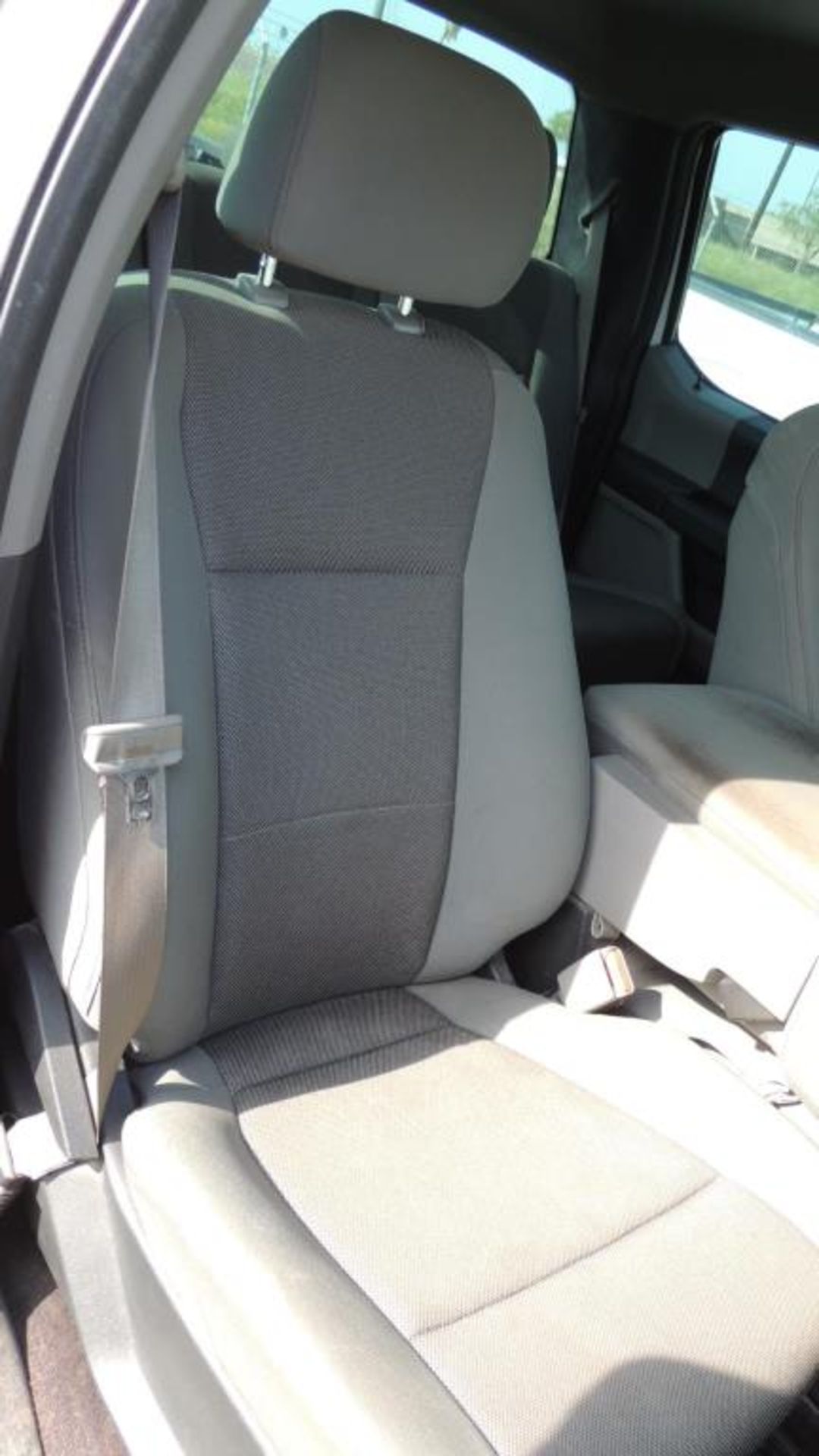 2016 Ford Pickup - Image 19 of 26