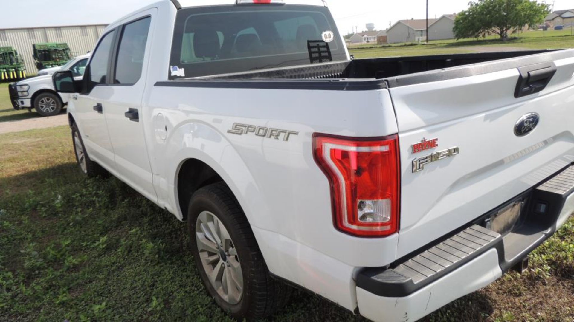 2016 Ford Pickup - Image 7 of 26