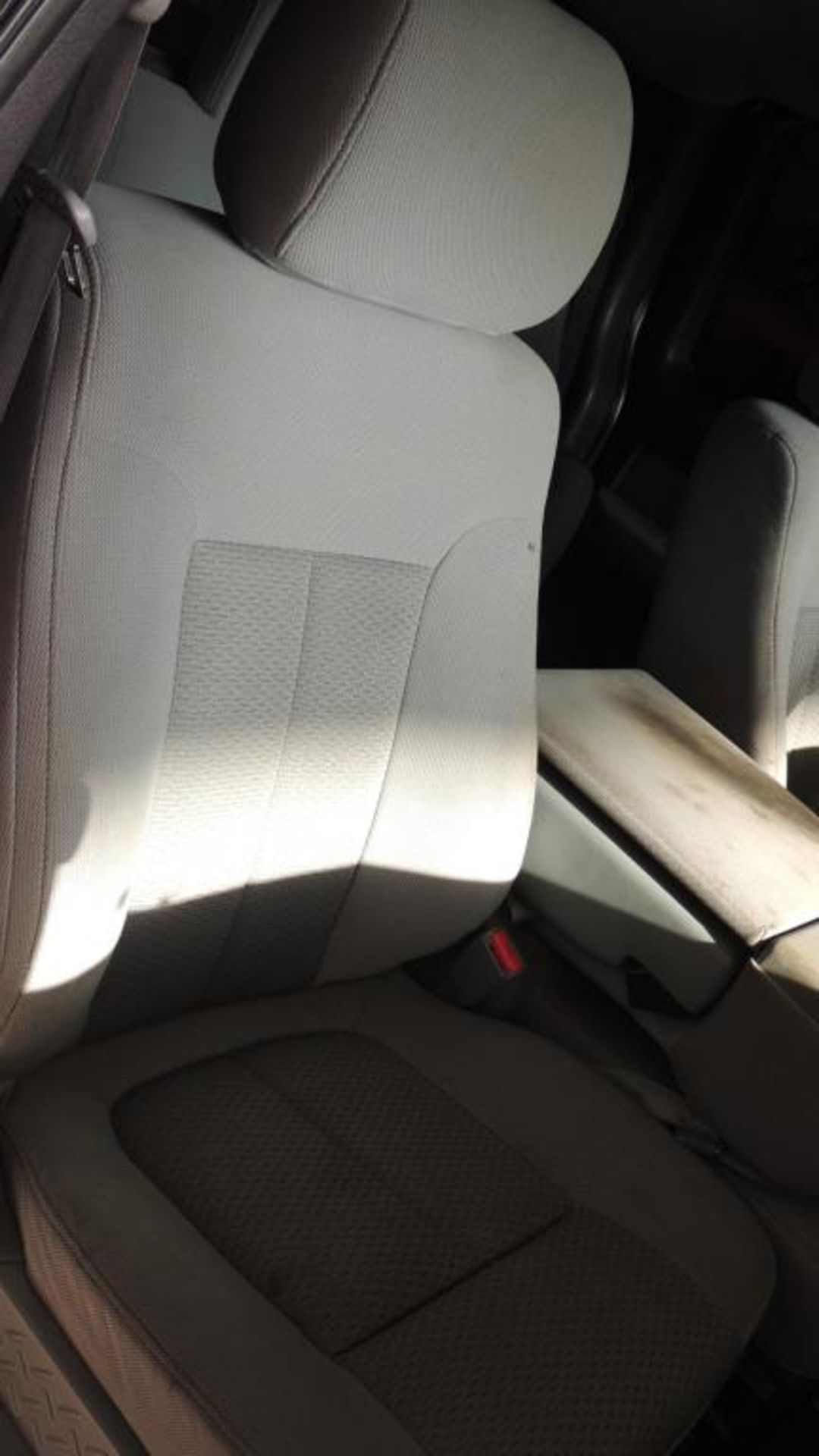 2012 Ford Pickup - Image 21 of 27