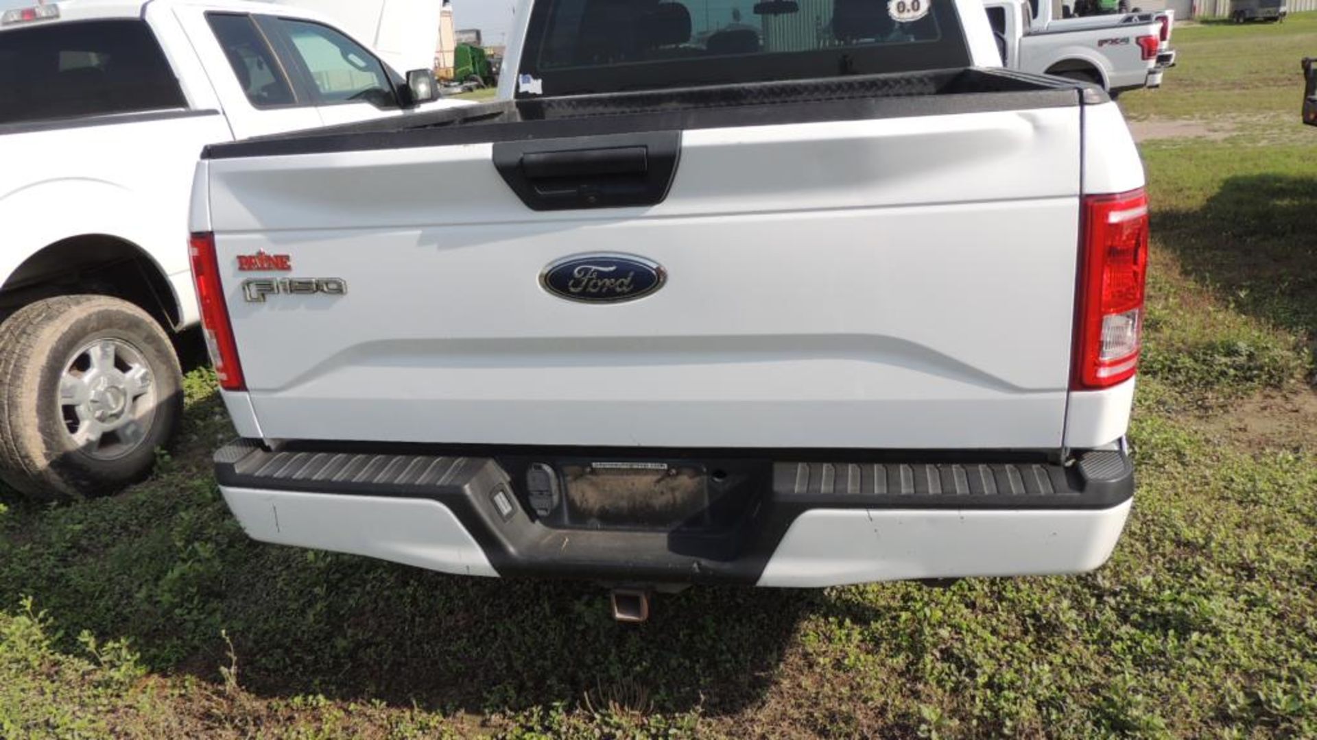 2016 Ford Pickup - Image 5 of 26