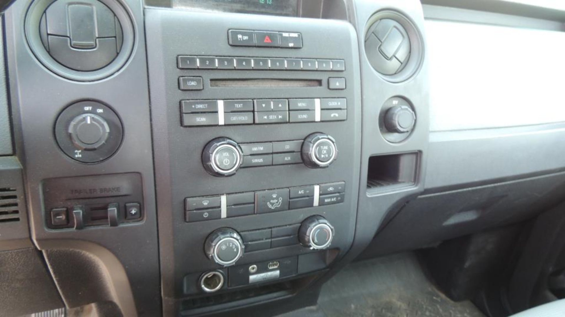 2012 Ford Pickup - Image 13 of 24