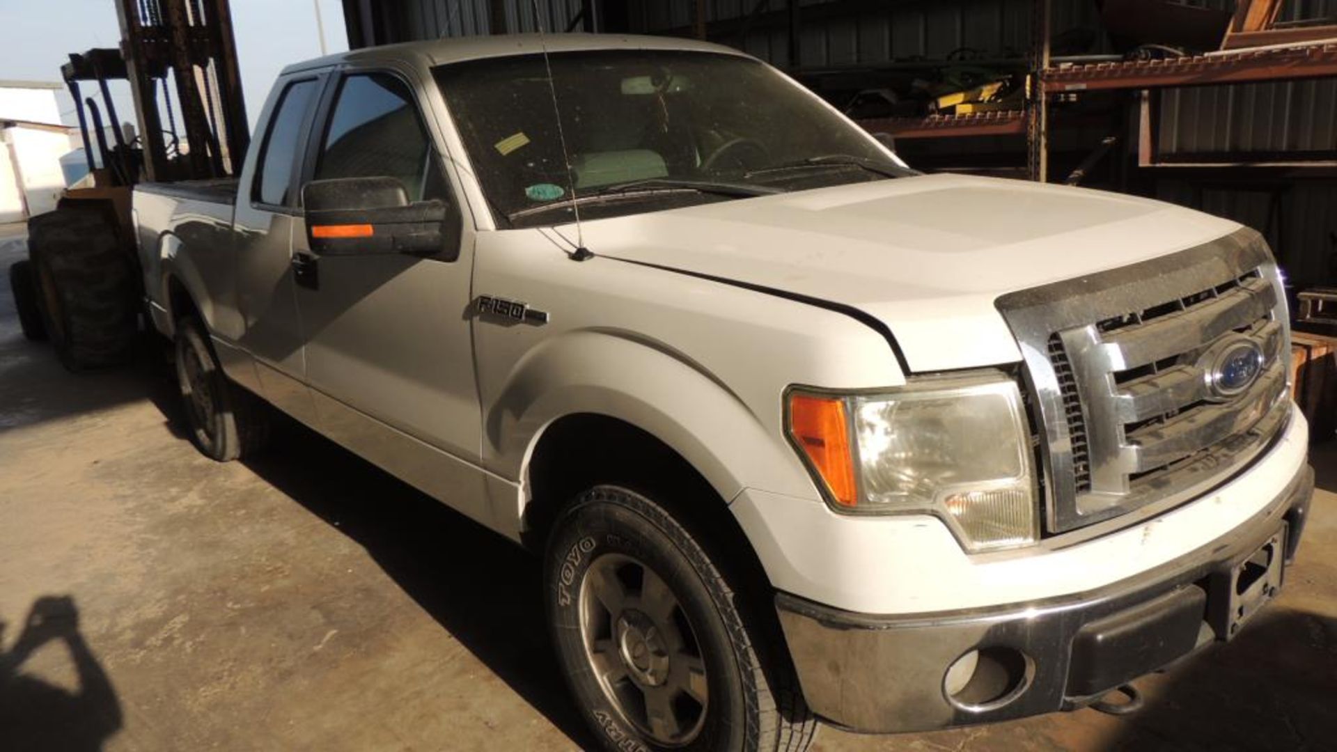 2012 Ford Pickup - Image 2 of 27