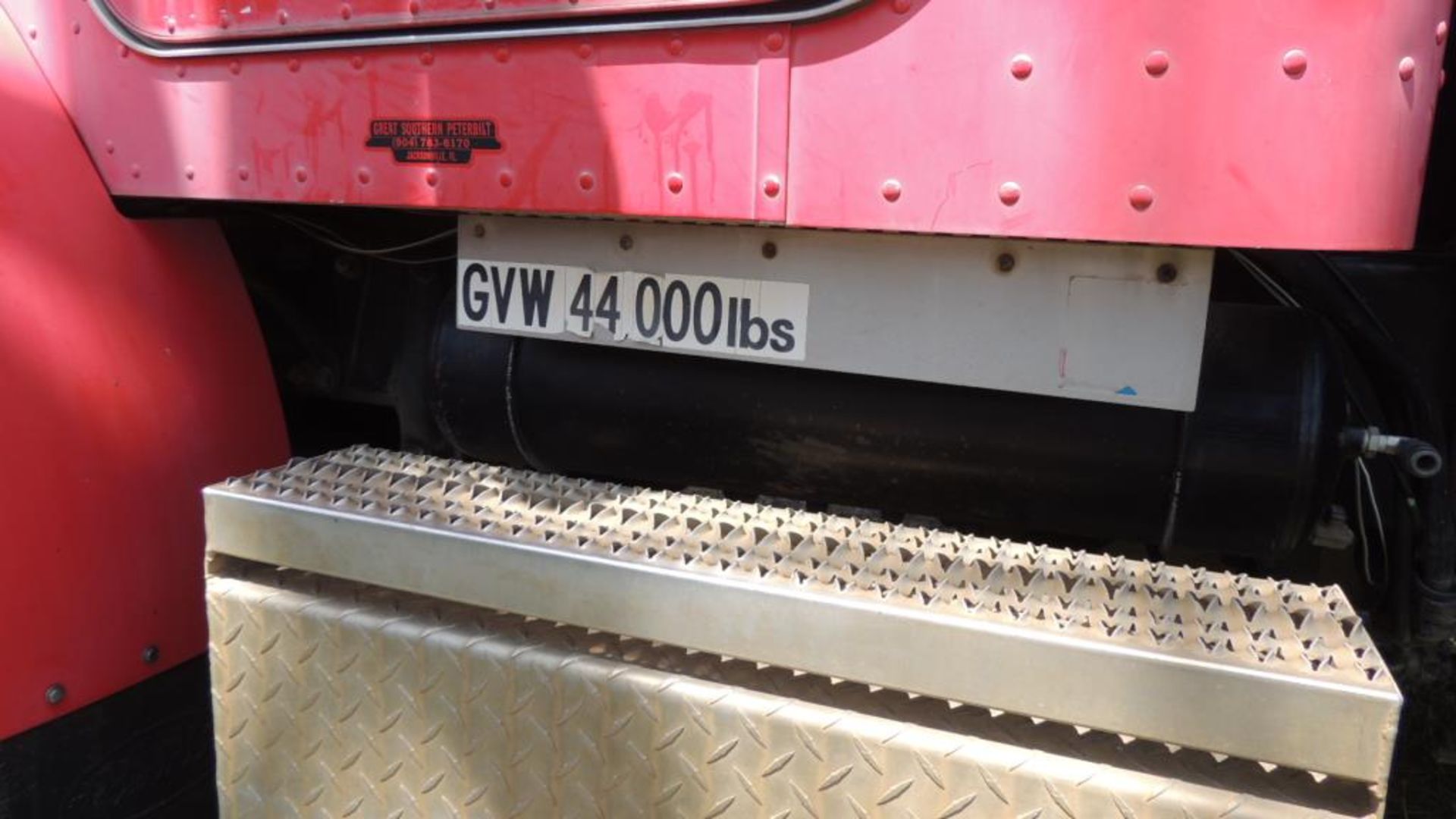 1996 Peterbilt Tractor - Image 14 of 33