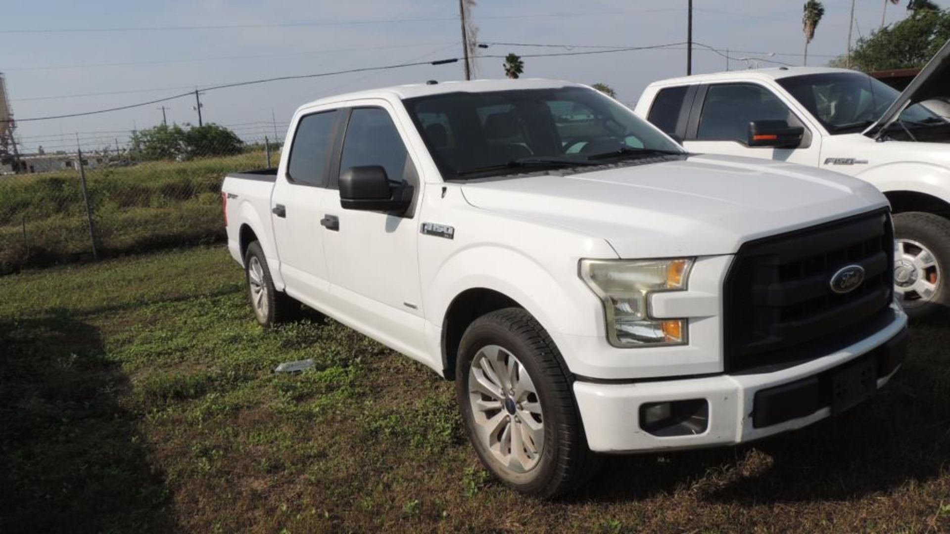 2016 Ford Pickup - Image 3 of 26
