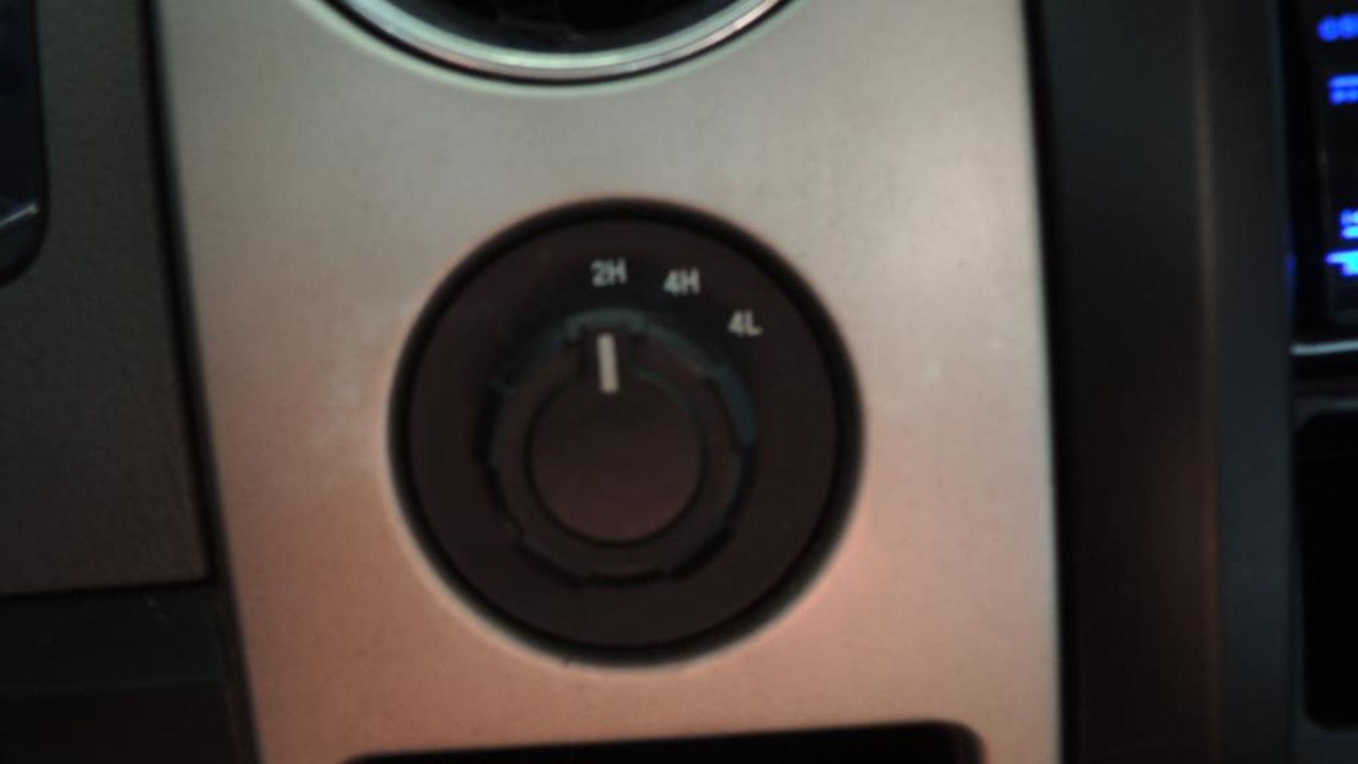 2012 Ford Pickup - Image 18 of 27