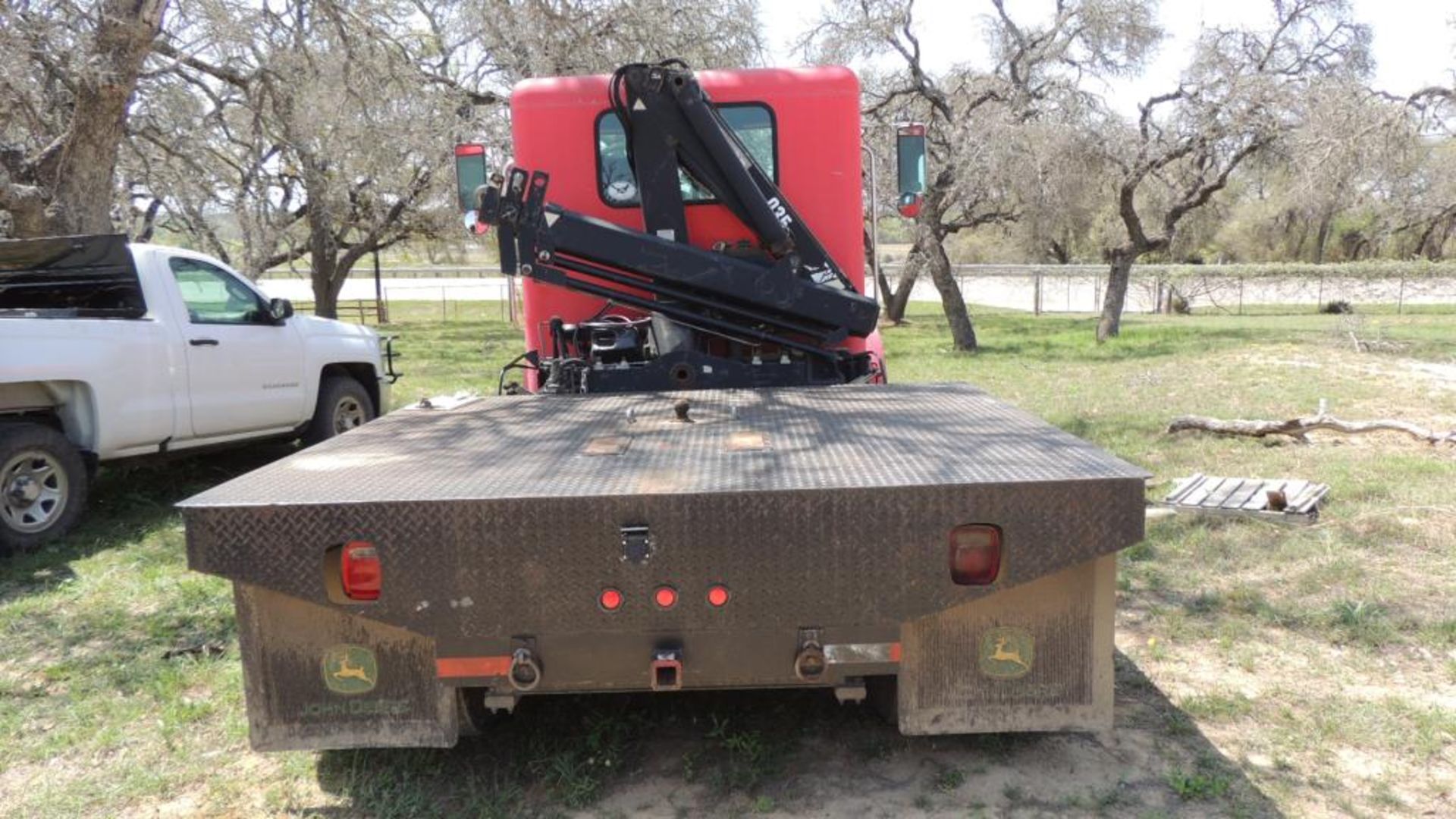 1996 Peterbilt Tractor - Image 6 of 33