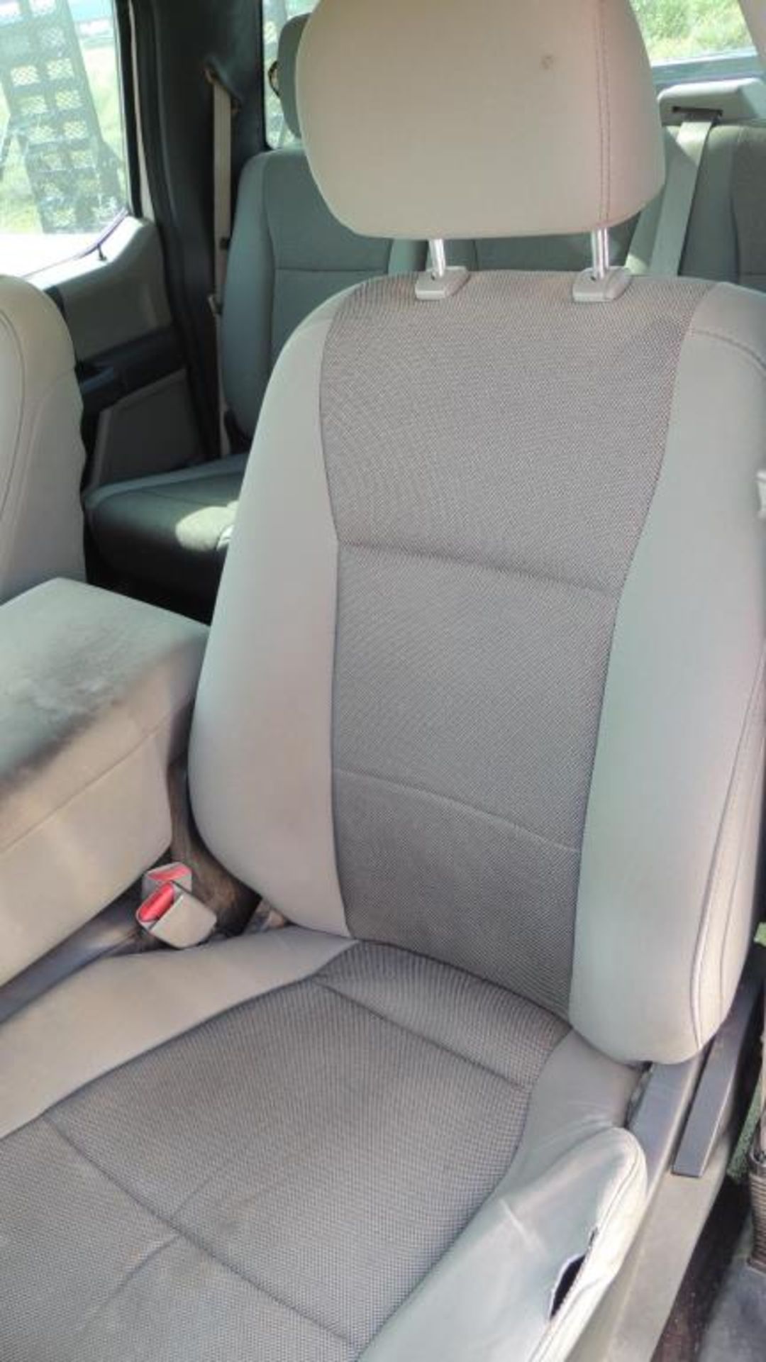 2016 Ford Pickup - Image 17 of 26