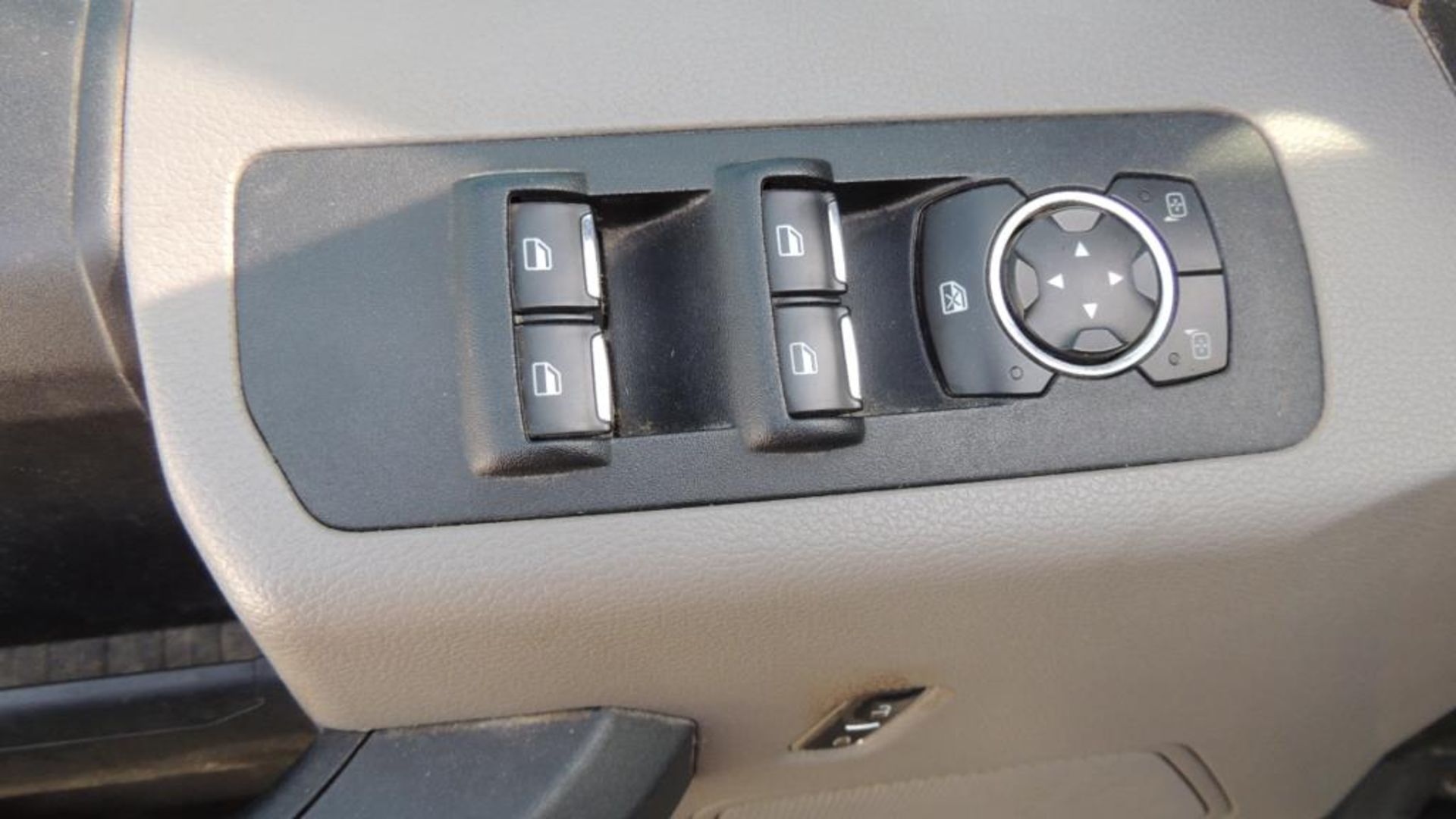 2016 Ford Pickup - Image 15 of 26
