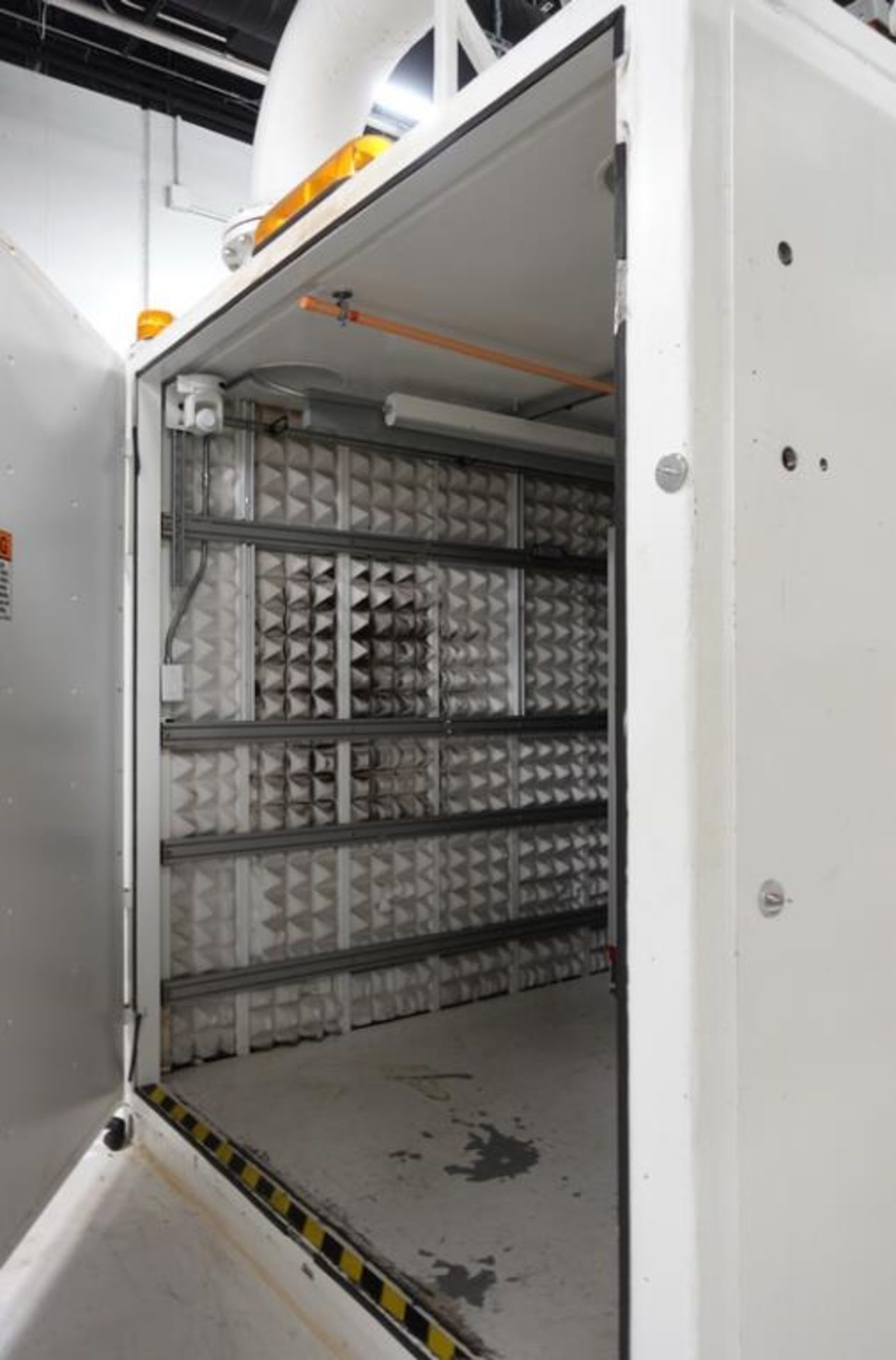 Extra Large Blast Safety Chamber - Image 5 of 6