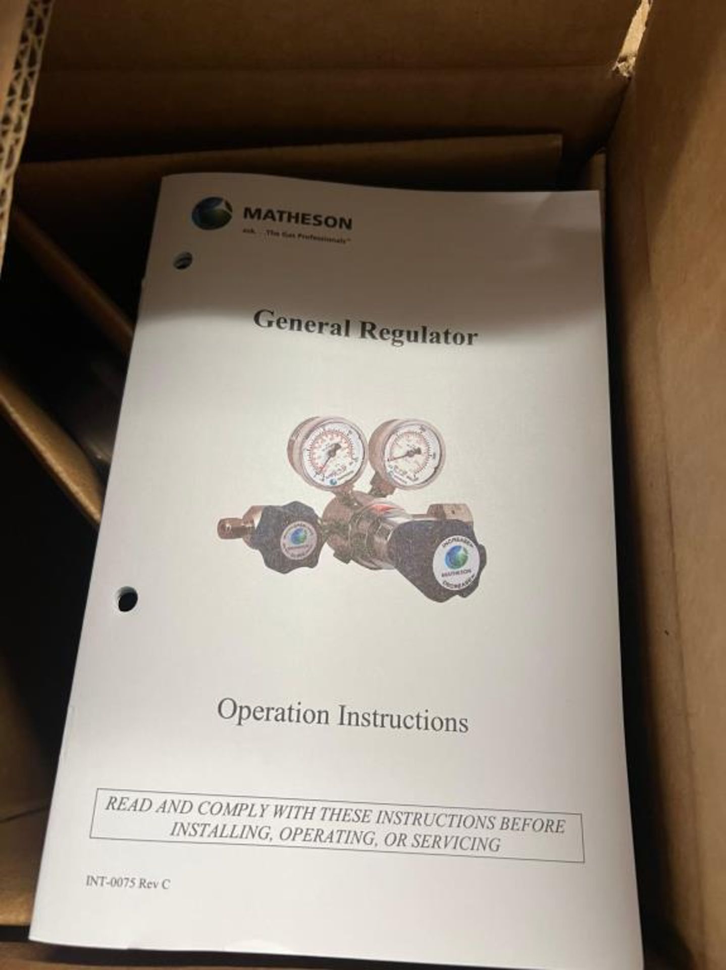 Regulators & Pressure Valves - Image 4 of 15