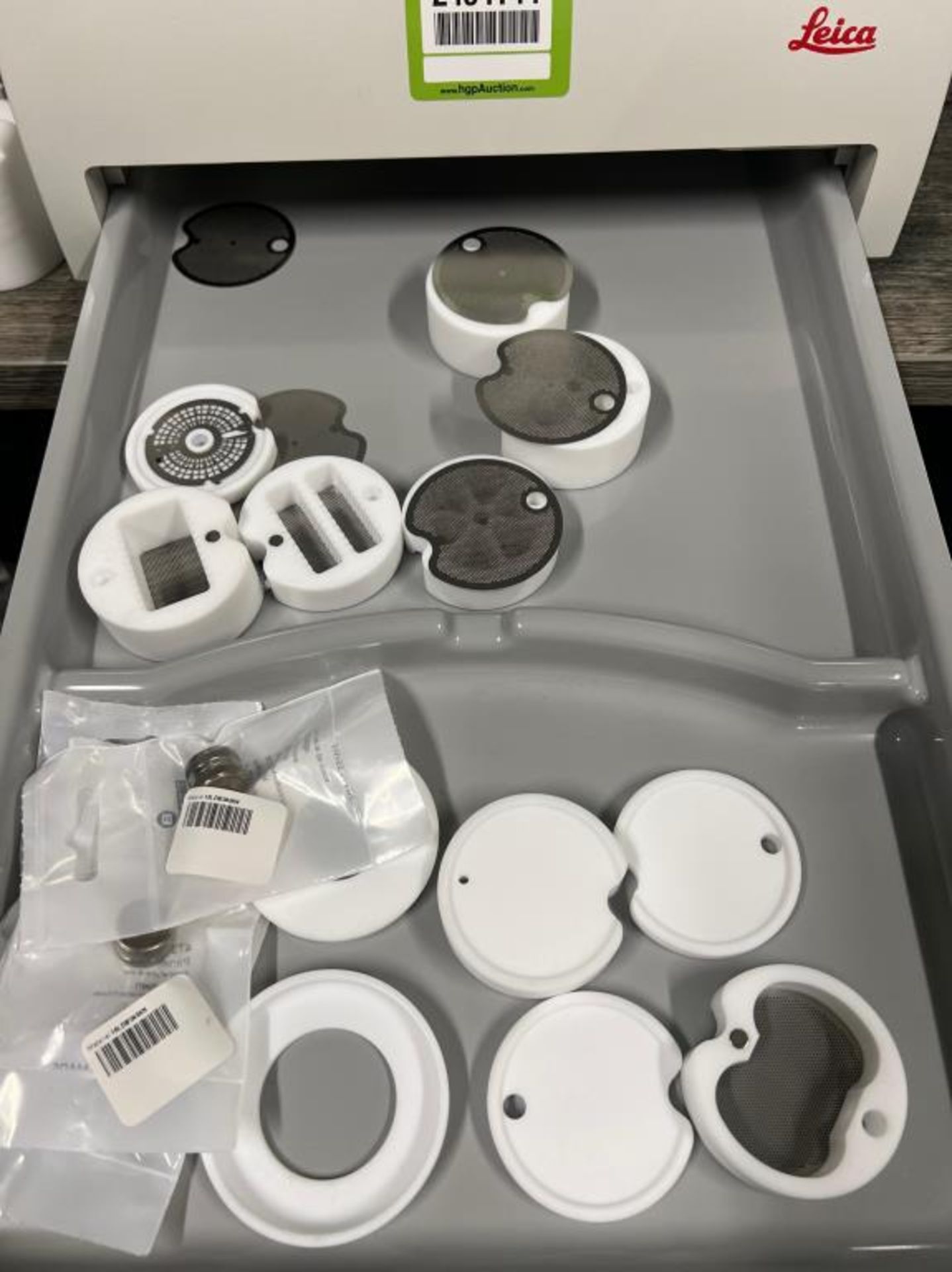 Leica Critical Point Dryer - Image 2 of 4