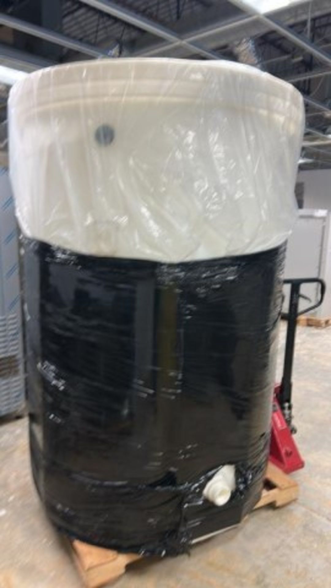 Snyder Industries 500 Gallon Tank - Image 3 of 6