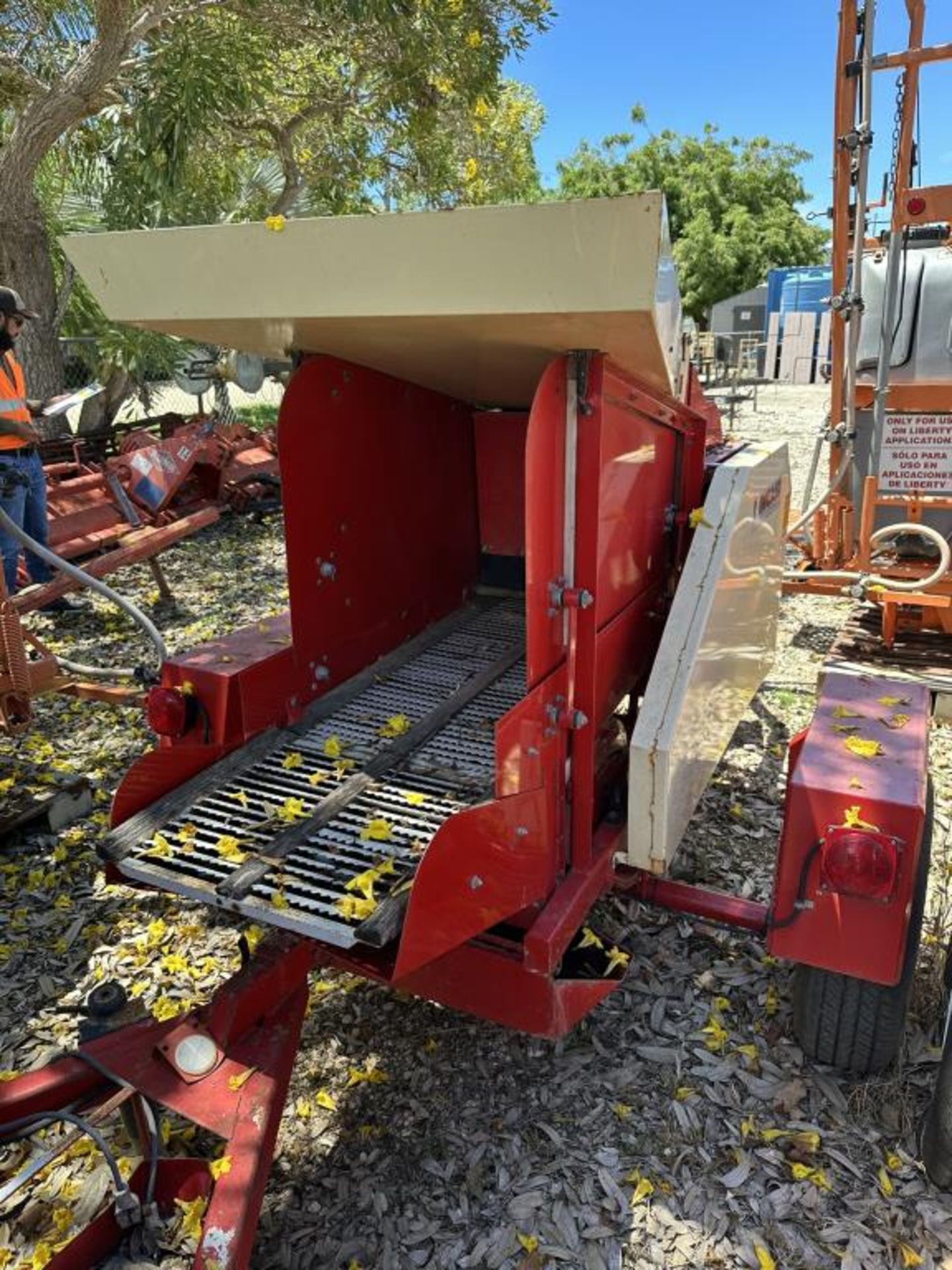 Kincaid Threshing Machine - Image 3 of 4