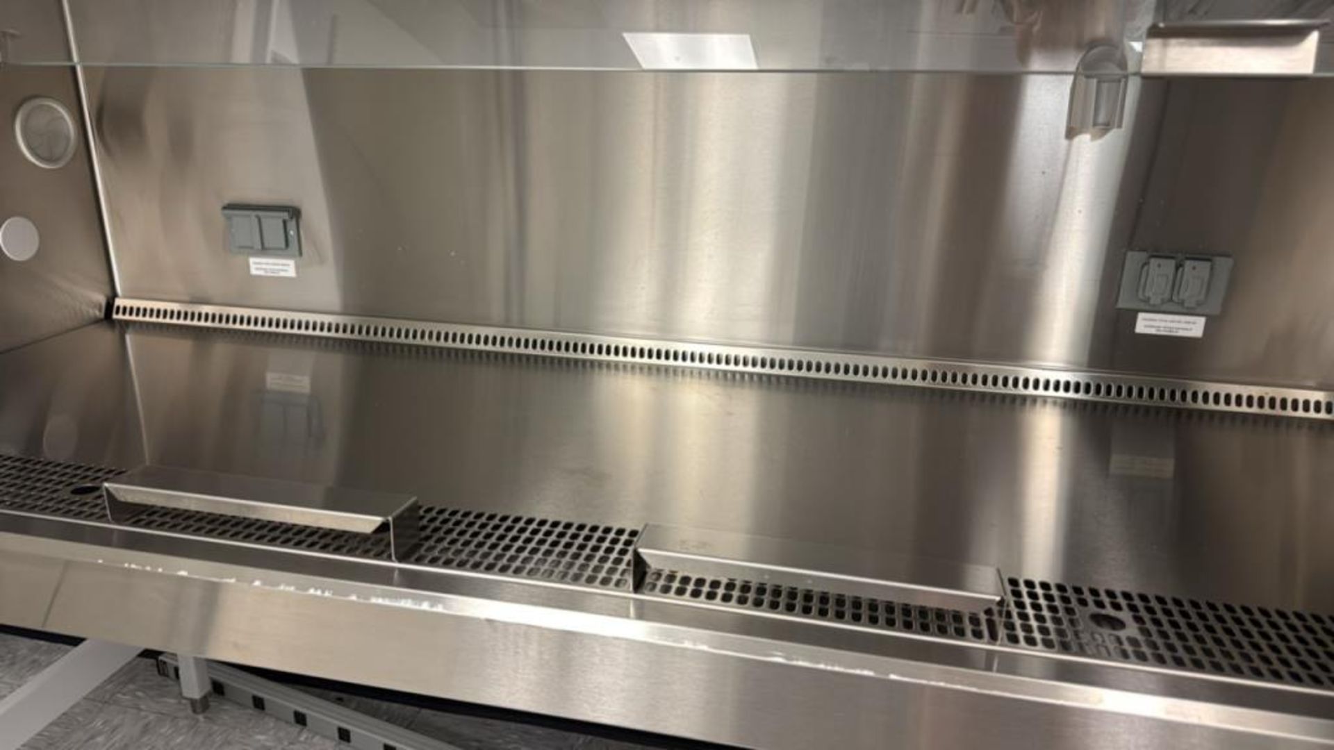 Thermo Scientific Biosafety Cabinet - Image 5 of 6