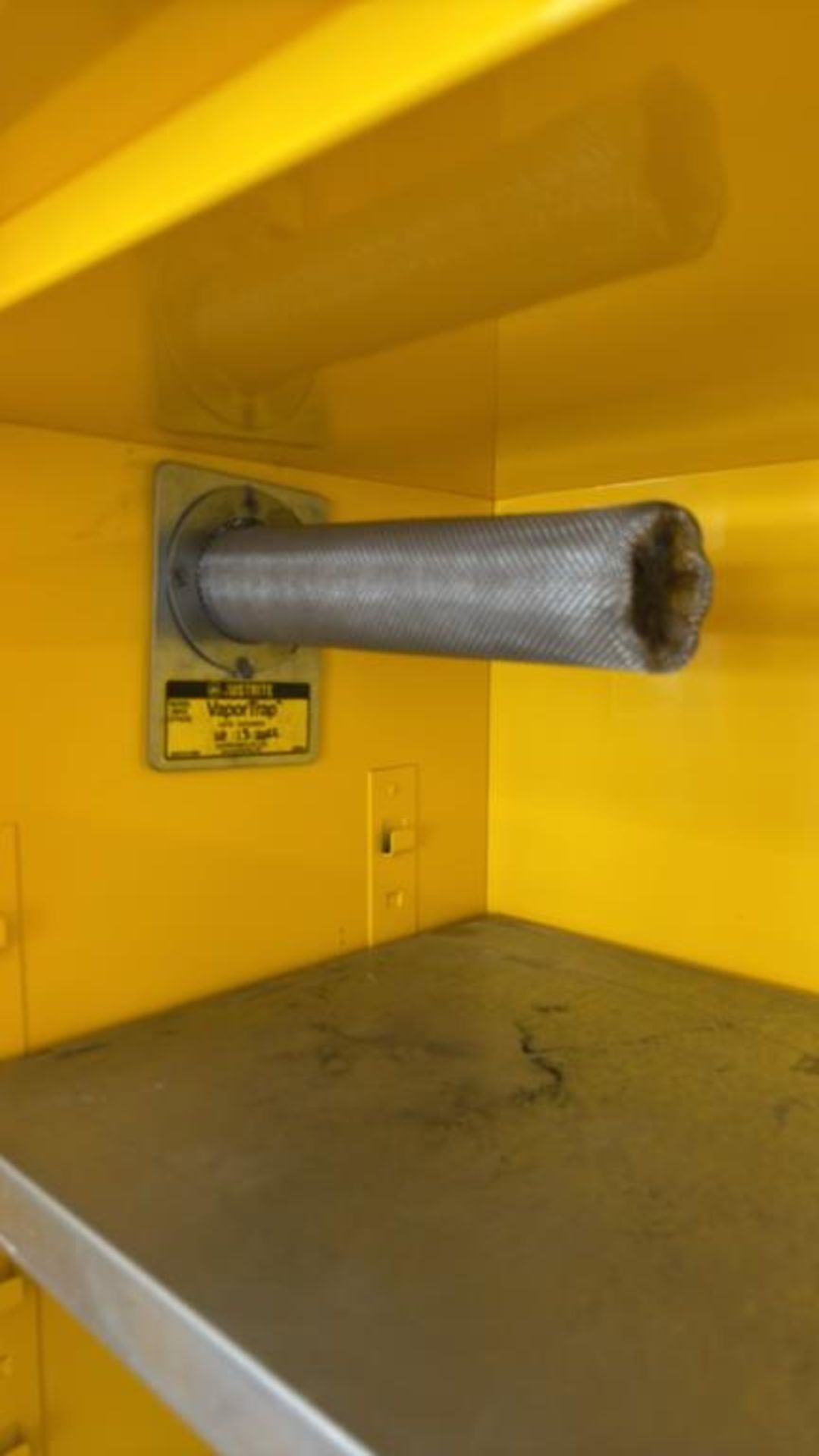 Justrite Cabinet Flammable Cabinet - Image 5 of 5