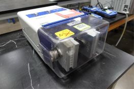 Retsch Qiagen TissueLyser Bead Mill