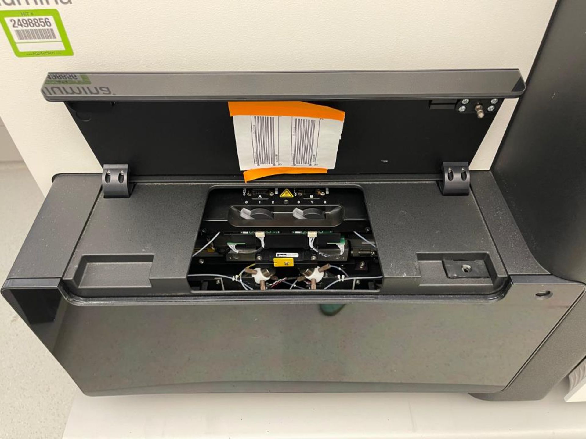 Illumina HiSeq 2000 System - Image 2 of 7