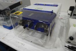 Retsch Qiagen TissueLyser Bead Mill