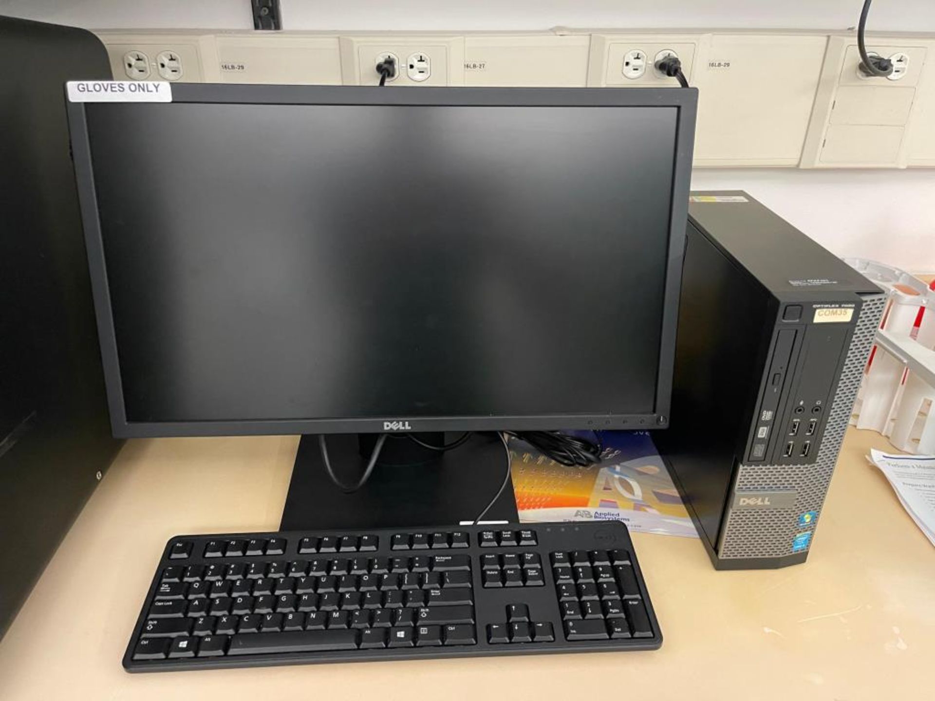 Illumina MiSeq System - Image 3 of 8