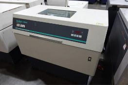 New Brunswick 4300 Incubator Shaker