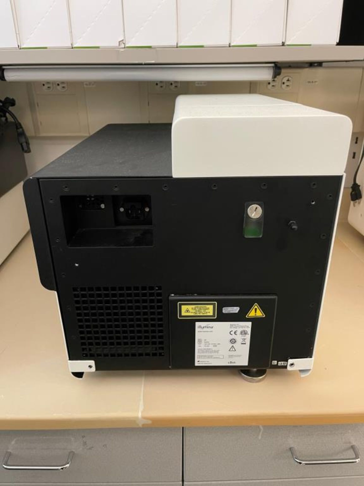 Illumina cBot System - Image 4 of 5