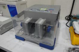 Retsch Qiagen TissueLyser II Bead Mill