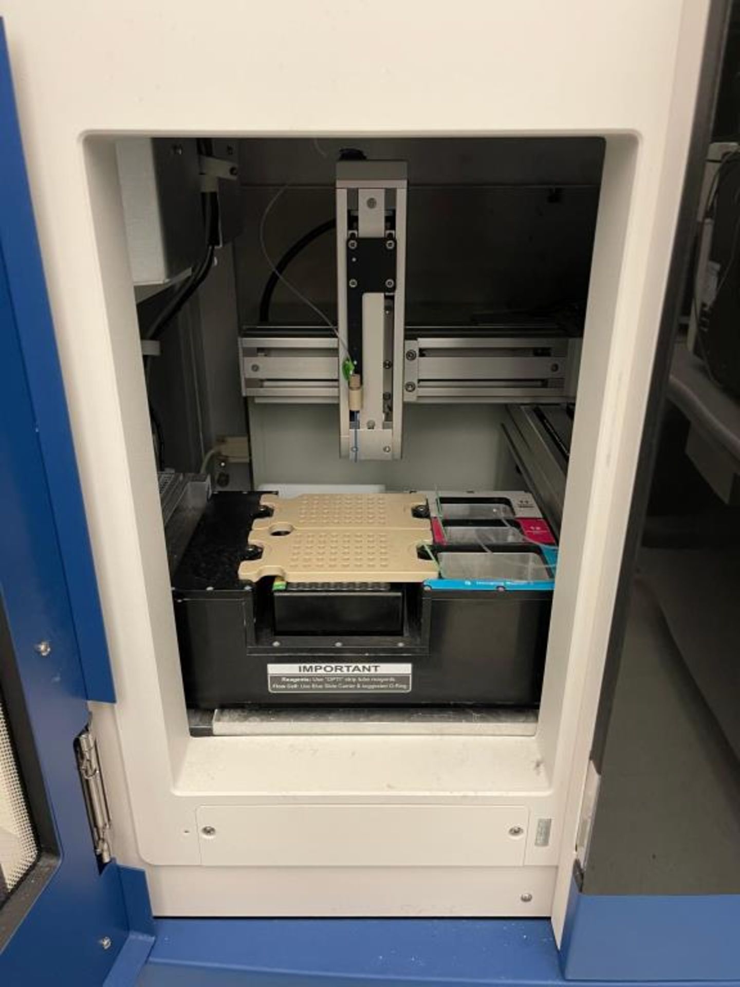 Applied Biosystems Solid Analyzer - Image 2 of 6