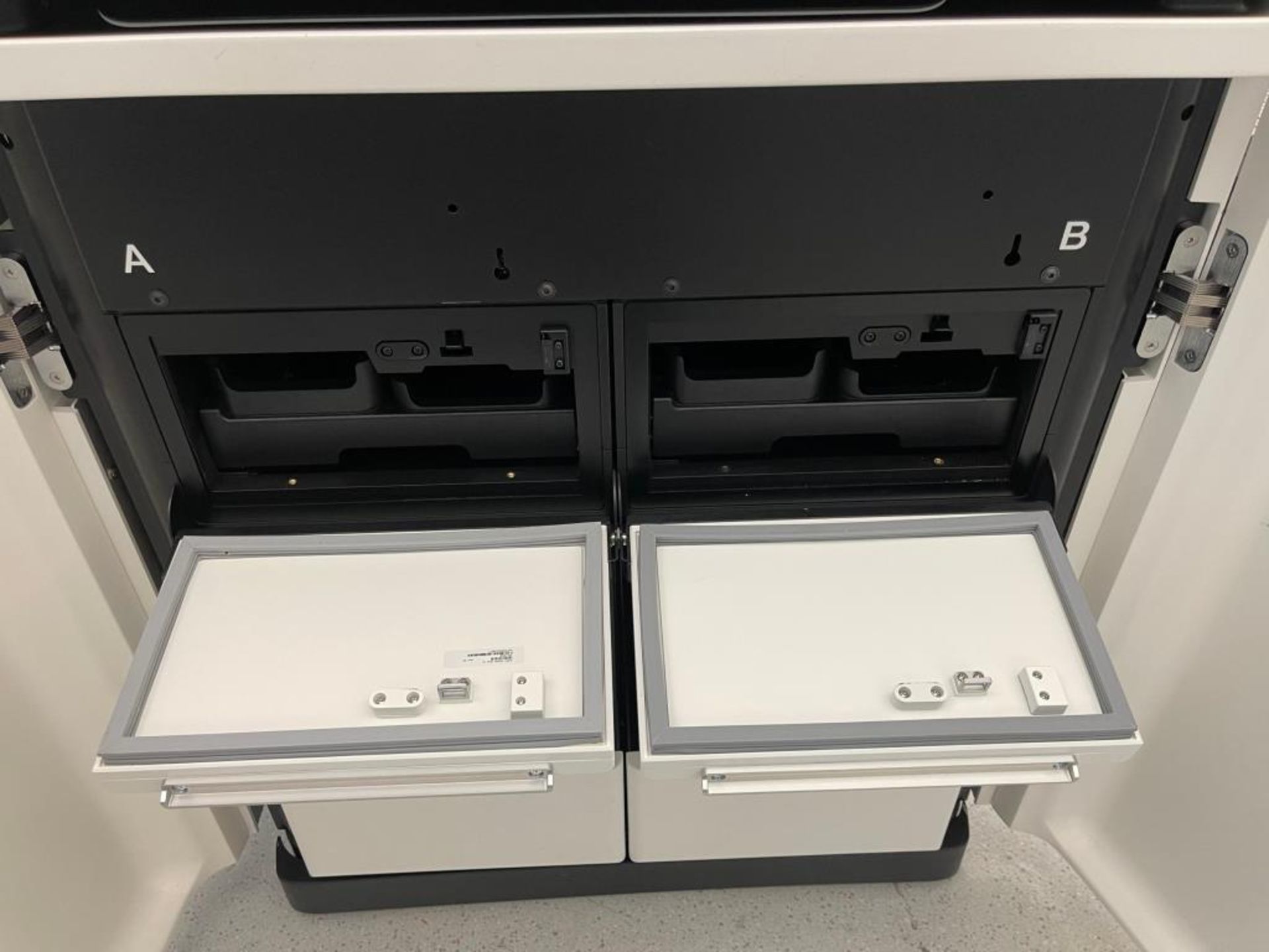 Illumina NovaSeq 6000 System - Image 4 of 7