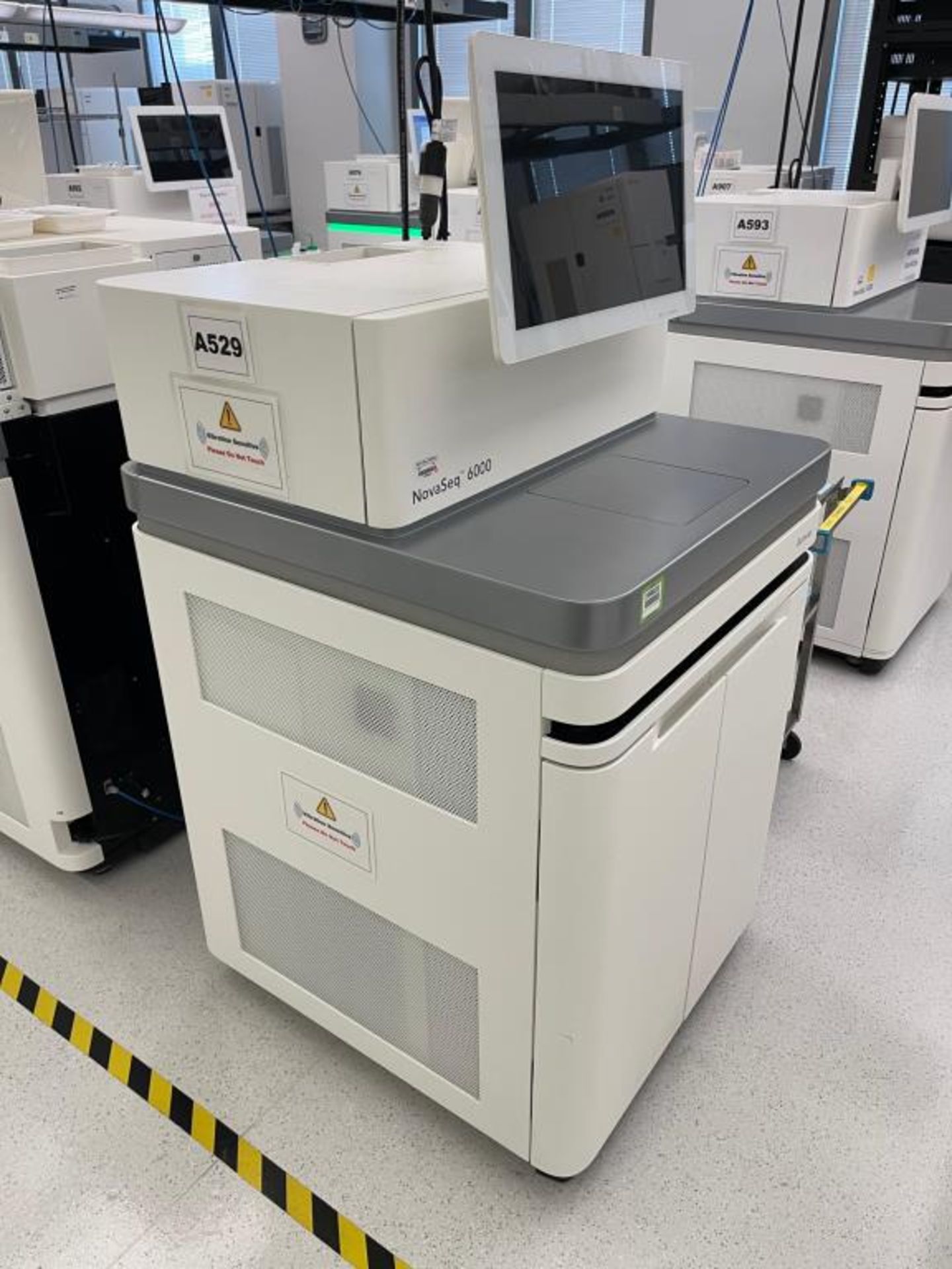 Illumina NovaSeq 6000 System - Image 5 of 6