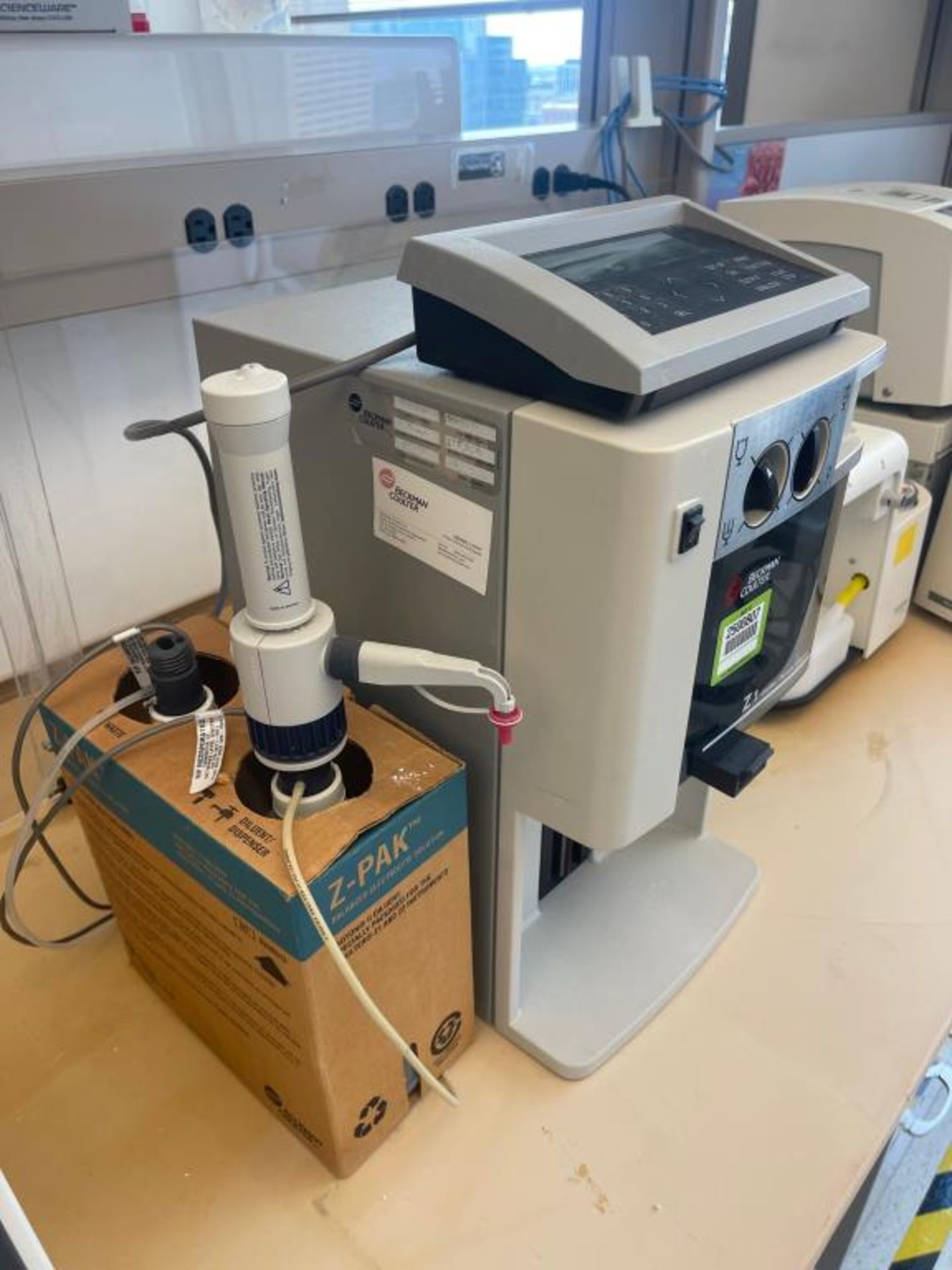Beckman Coulter Particle Counter - Image 3 of 5