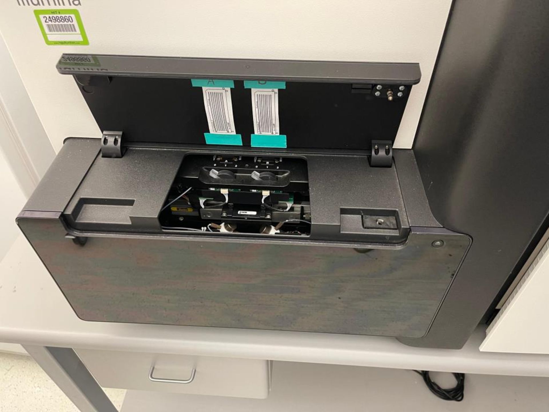 Illumina HiSeq 2000 System - Image 2 of 6