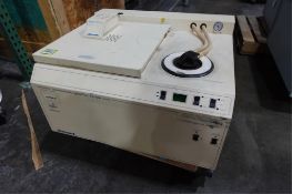 Savant AES2010-220 SpeedVac System