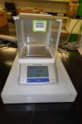 Mettler Toledo Analytical Balance, 410g Max