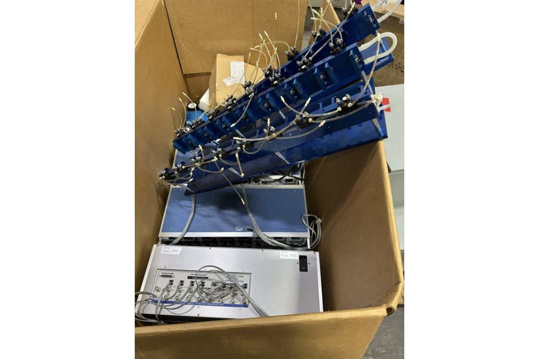 Multi-channel Voltage/current clamps - Image 1 of 8