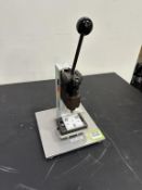 Gechter Manual Toggle Press