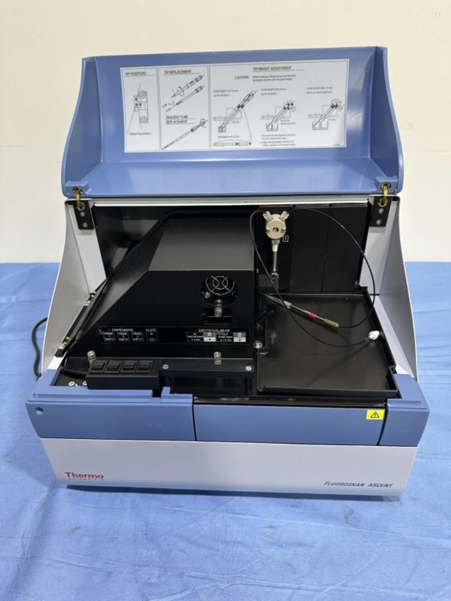 Thermo Fluoroskan Ascent Microplate Reader - Image 4 of 6