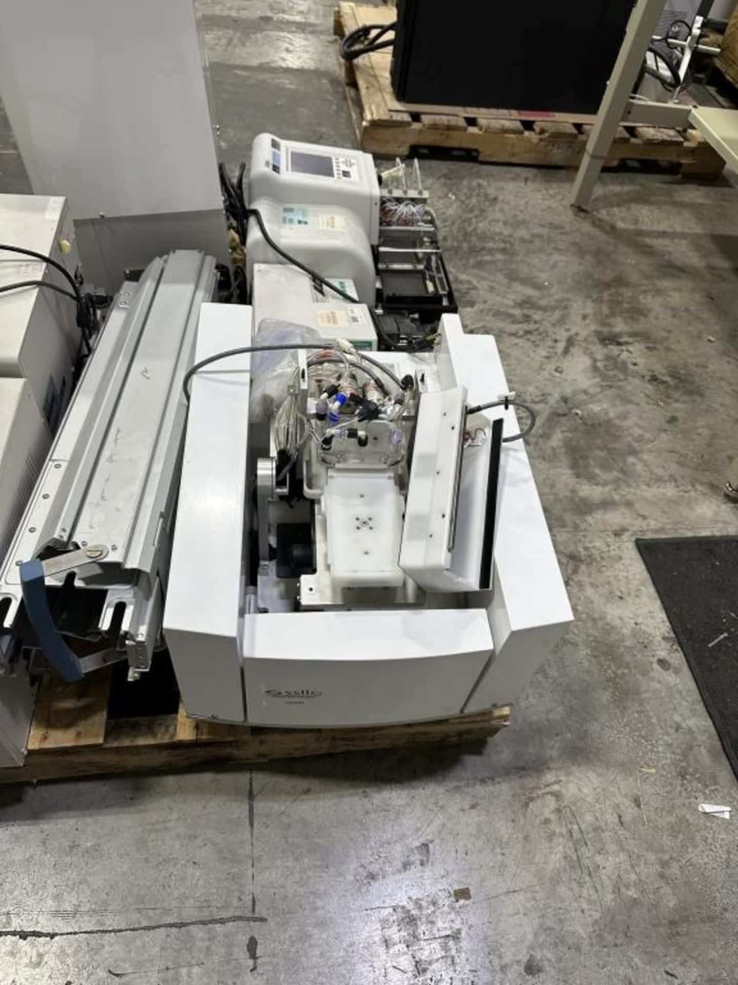 Assorted Lab Equipment - Image 5 of 8