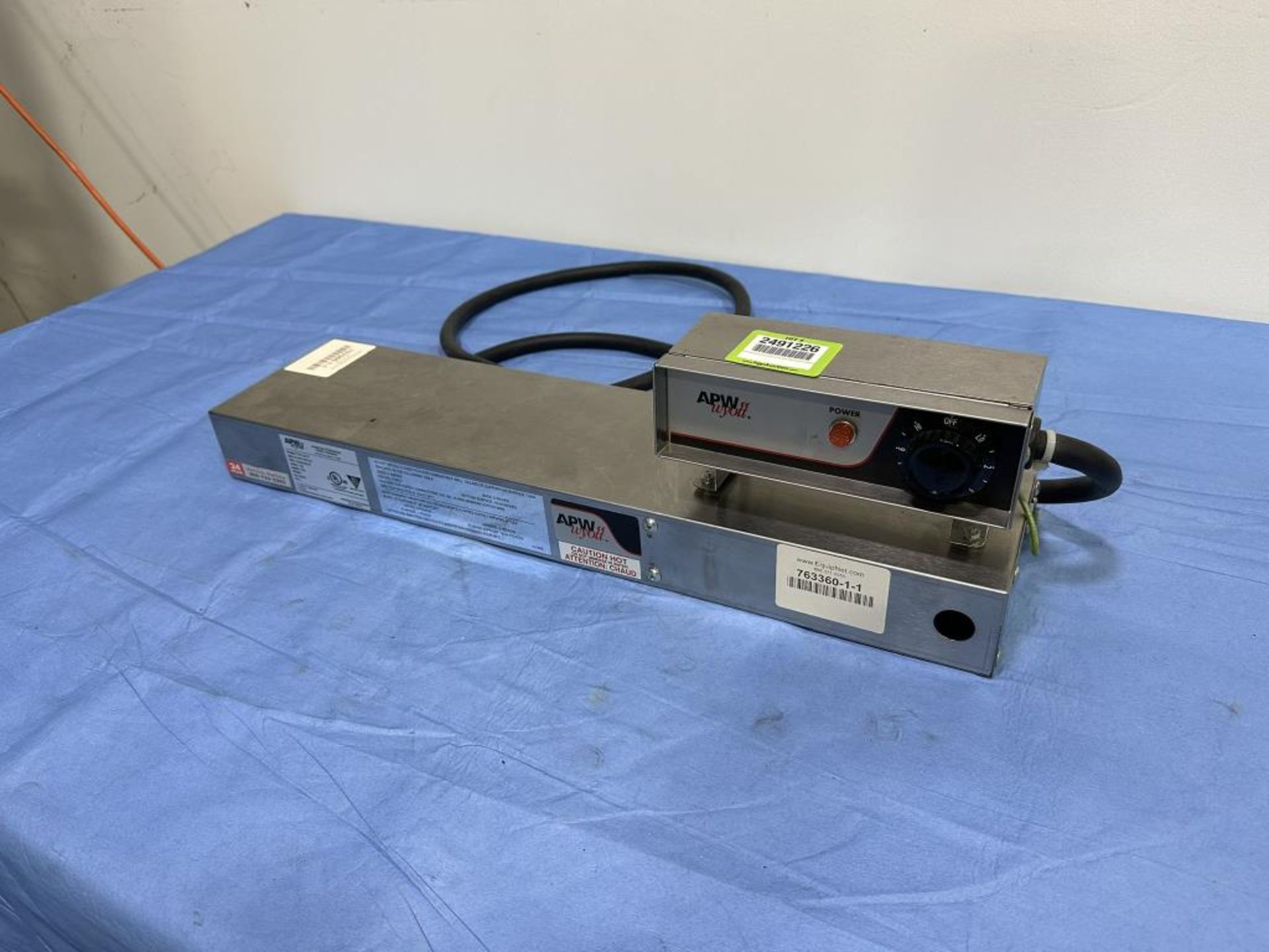 APW Wyott Overhead Heat Strip