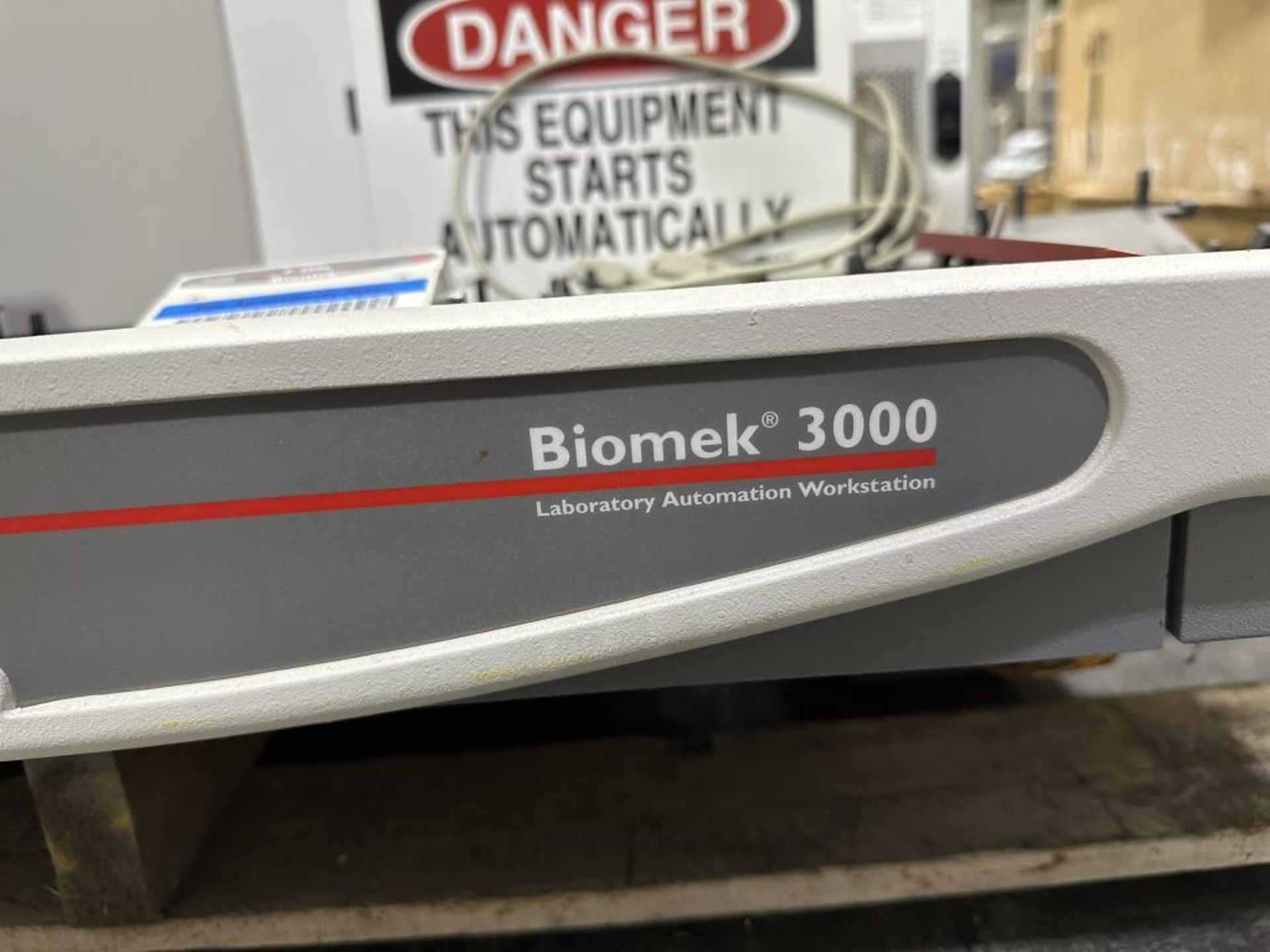 Beckman Biomek 3000 Workstation - Image 4 of 6