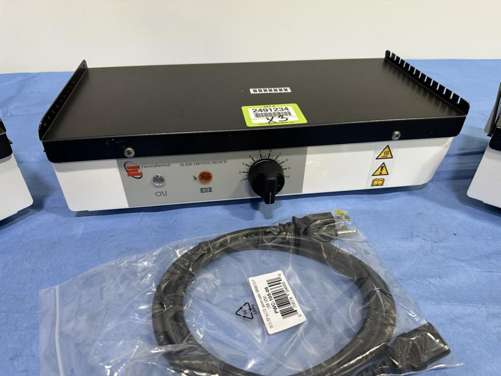 Electrothermal Slide Drying Benches - Image 3 of 5