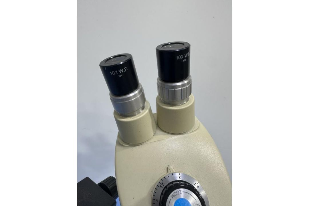 Leica StereoZoom 4 Microscope - Image 4 of 5