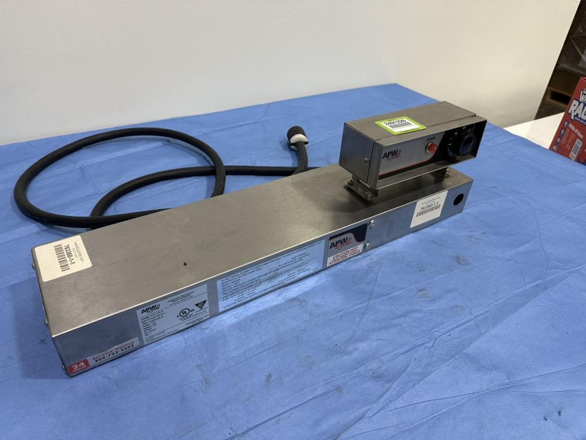 APW Wyott Overhead Heat Strip - Image 2 of 4