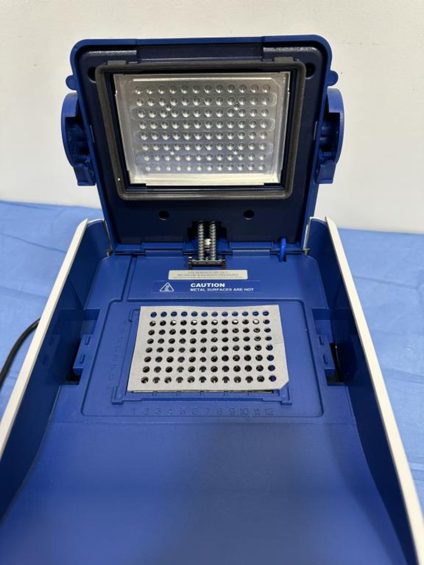 Applied Bio Veriti 96-Well Thermal Cycler - Image 4 of 5