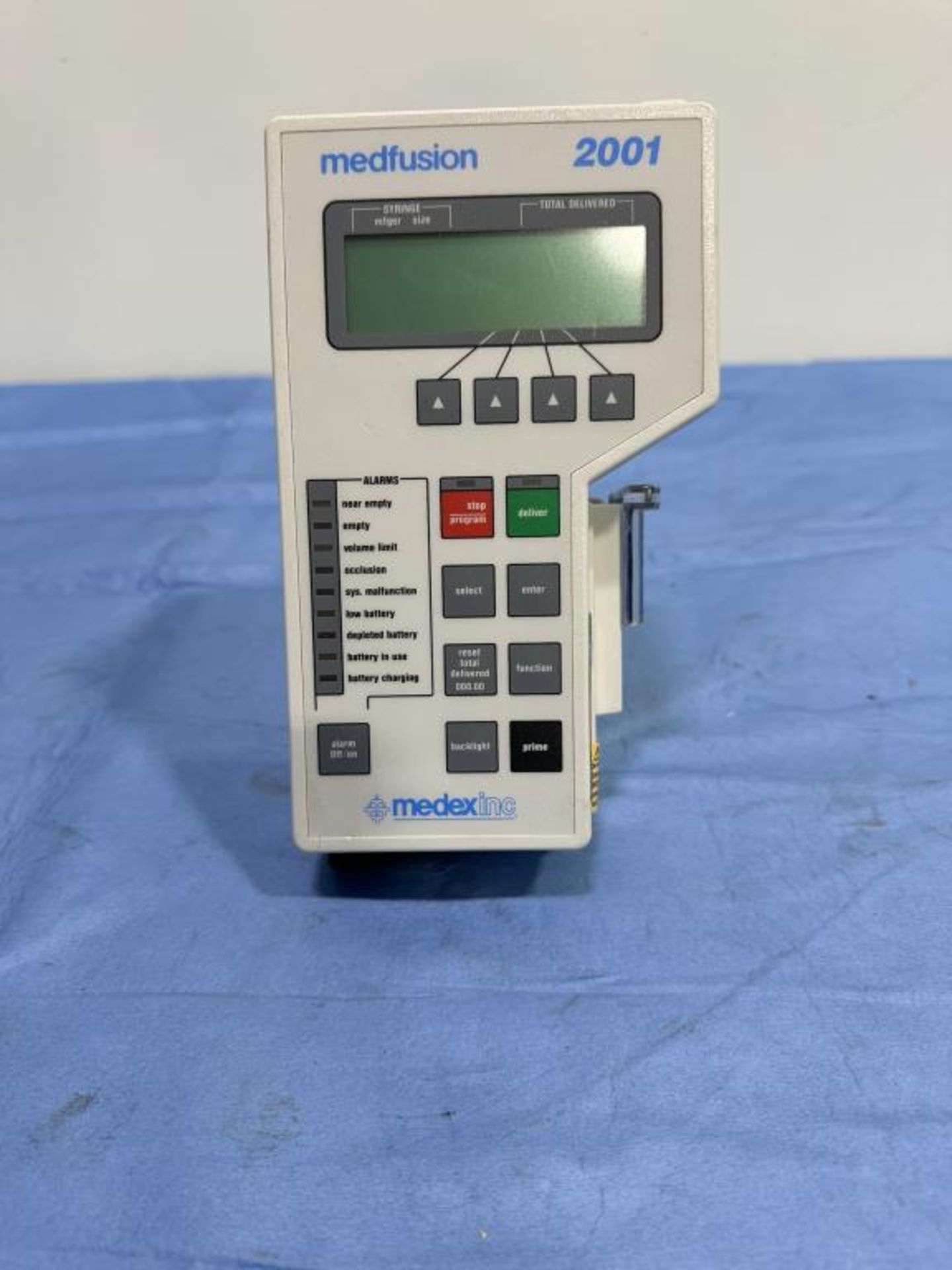 Medfusion 2001 Syringe Infusion Pump - Image 3 of 5