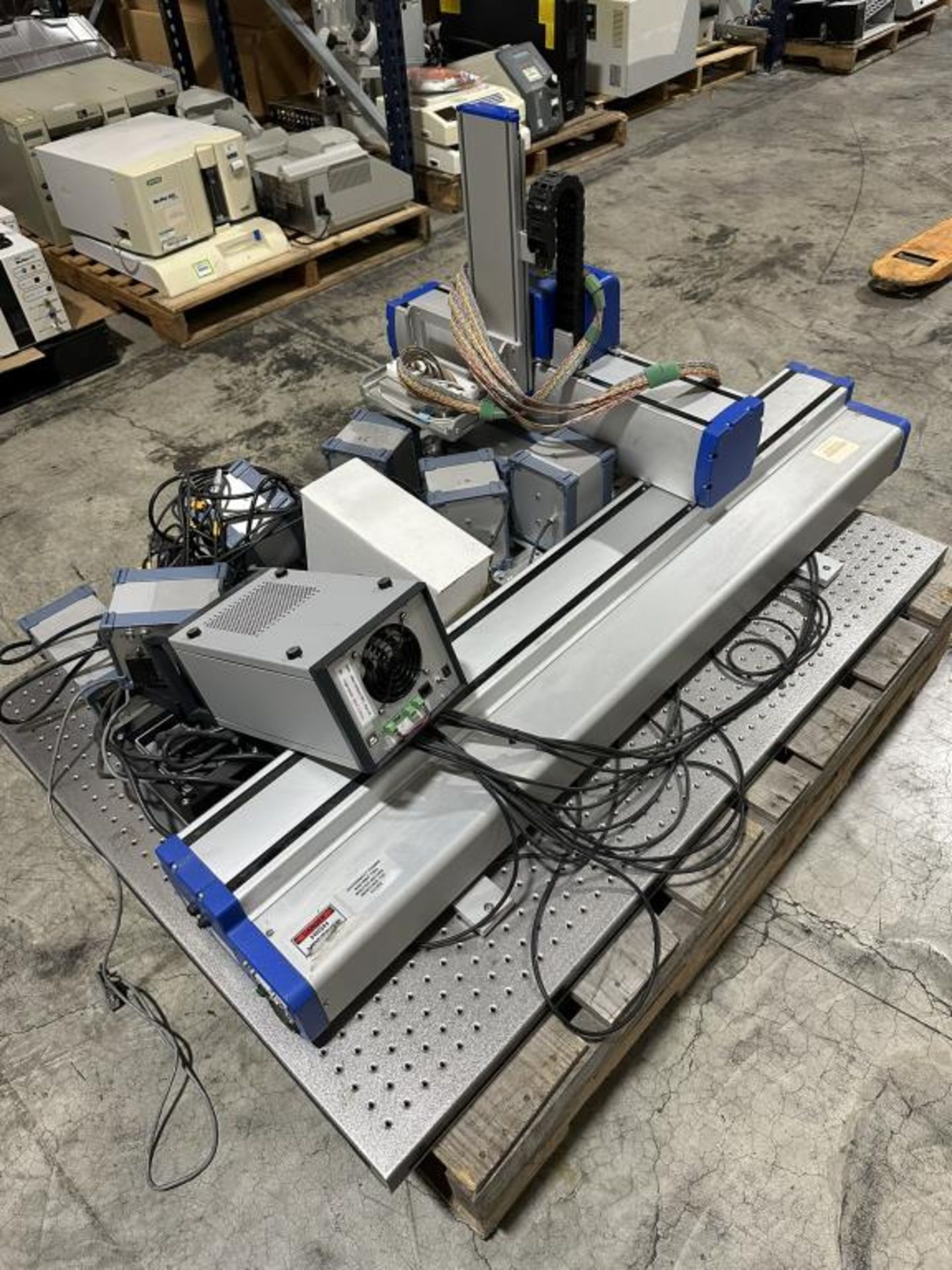 Precise Automation Robotic Arm - Image 4 of 8