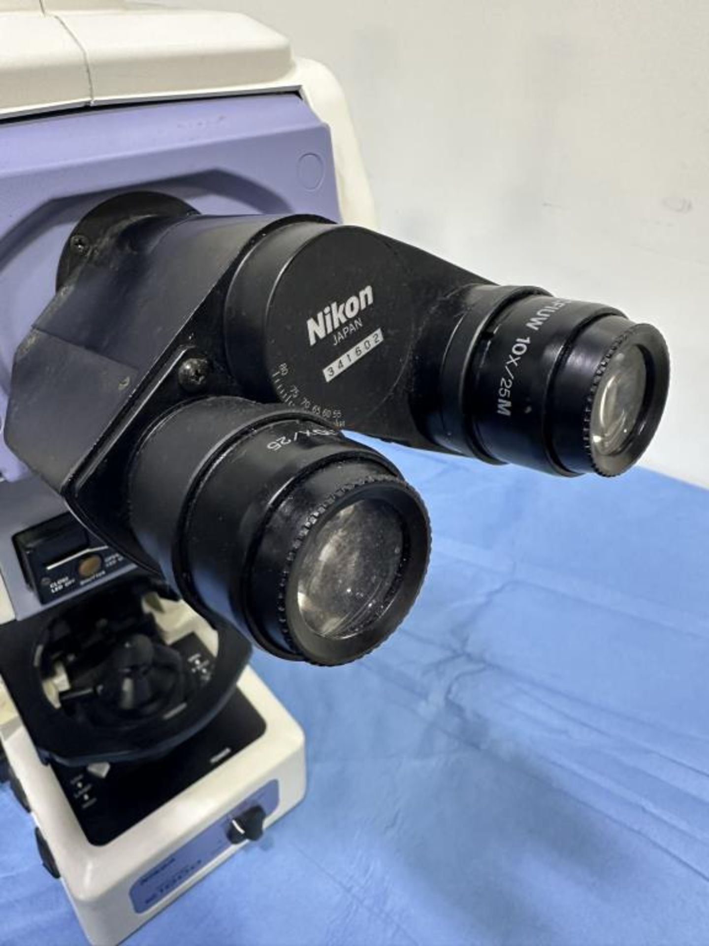 Nikon Eclipse E1000 Microscope - Image 6 of 11