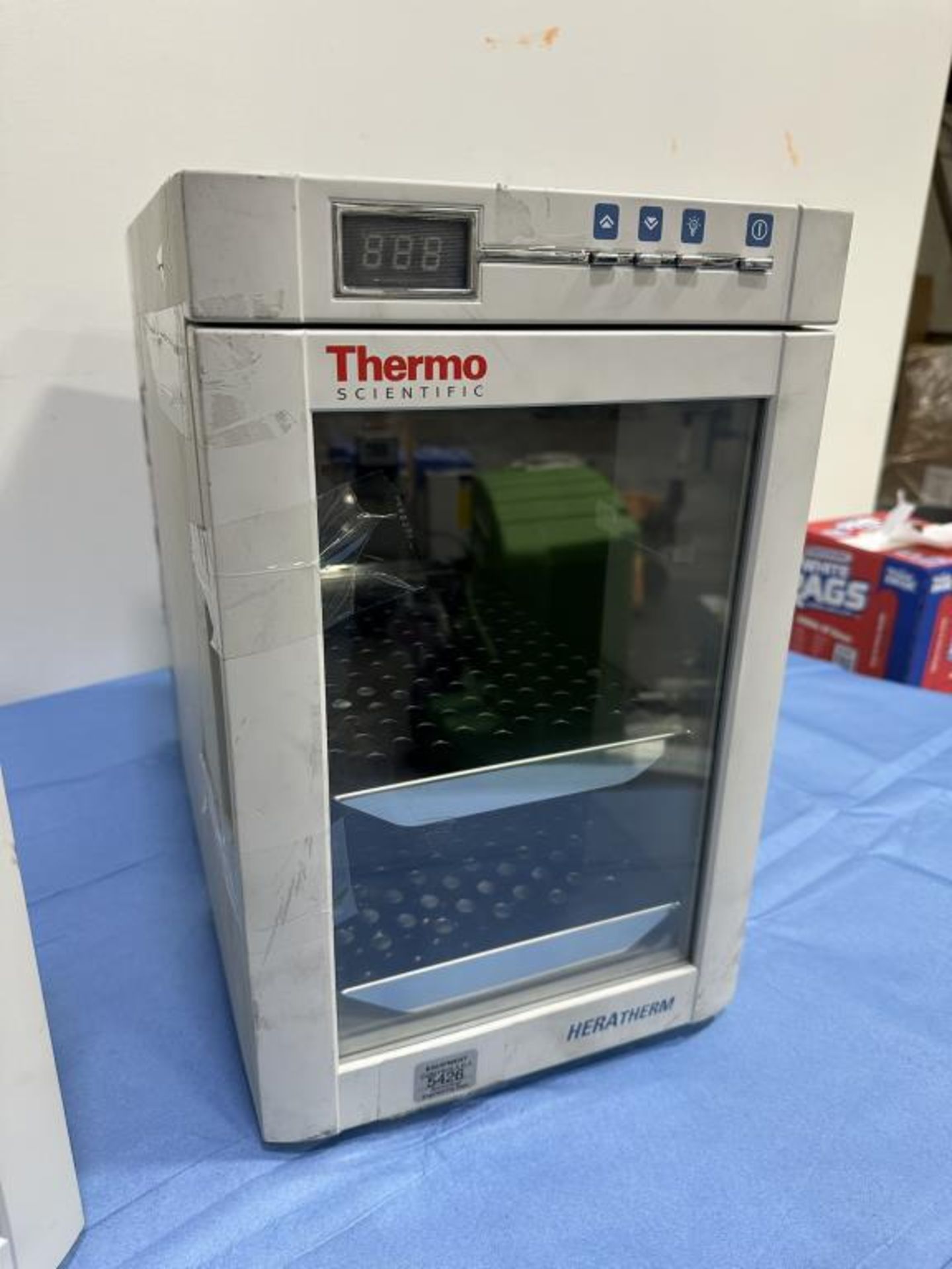 Thermo Heratherm IMC 18 Incubators - Image 5 of 8