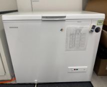 Amana AQC0902LW Chest Freezer