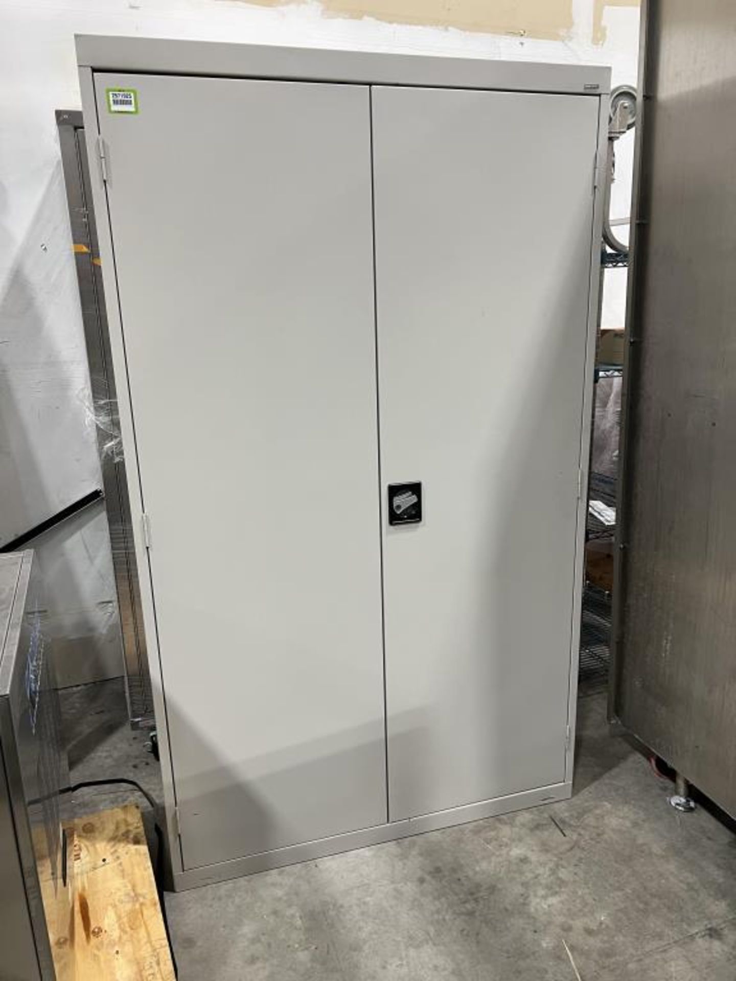Sandusky 2 Door Storage Cabinet