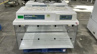Air Clean 600 PCR Workstation